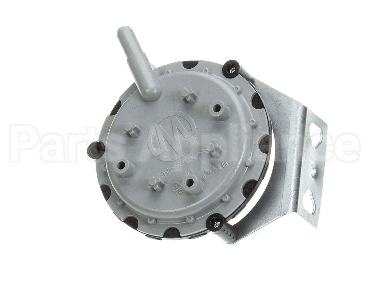 0130F00504 Goodman 0.6"Wc Spst Pressure Switch