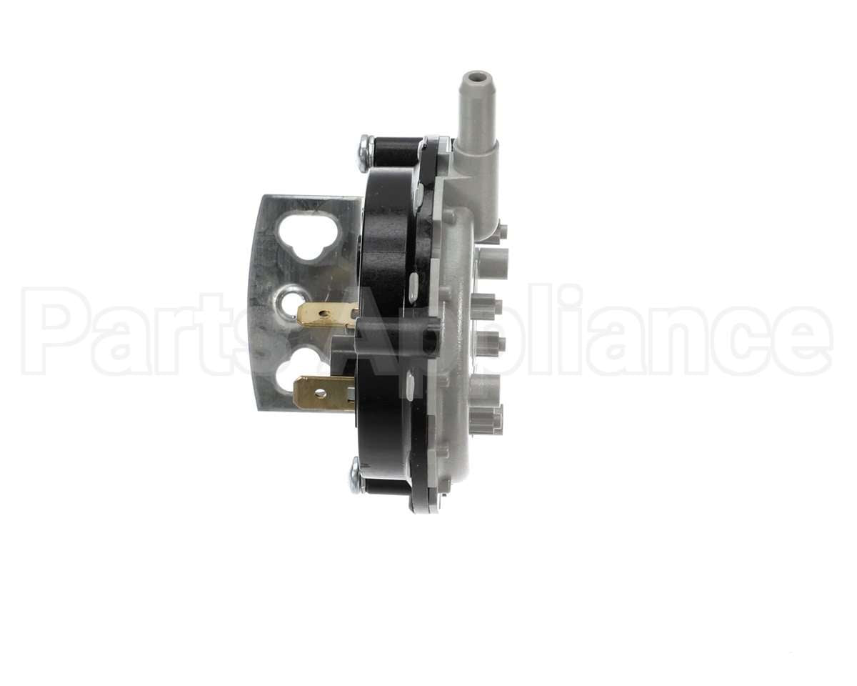 0130F00506S Goodman -.075"Pf Spst Pressure Switch