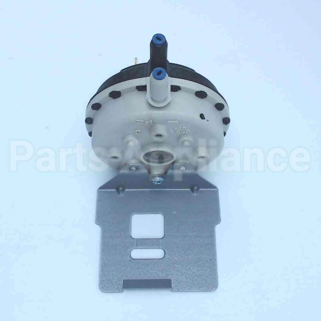 11U72 Lennox Pressure Switch .90