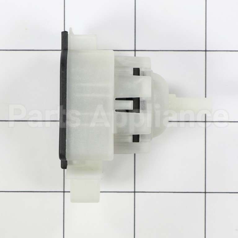 134762000 Frigidaire Switch