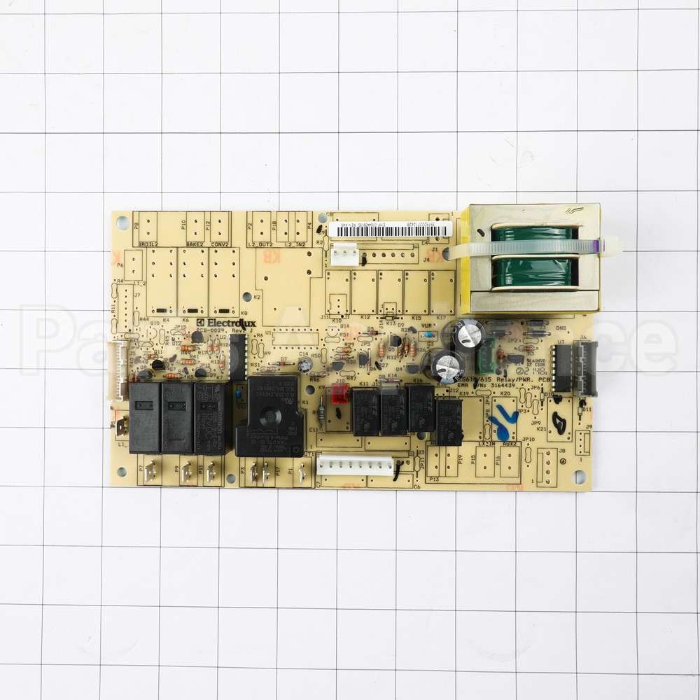 316443915 Frigidaire Board