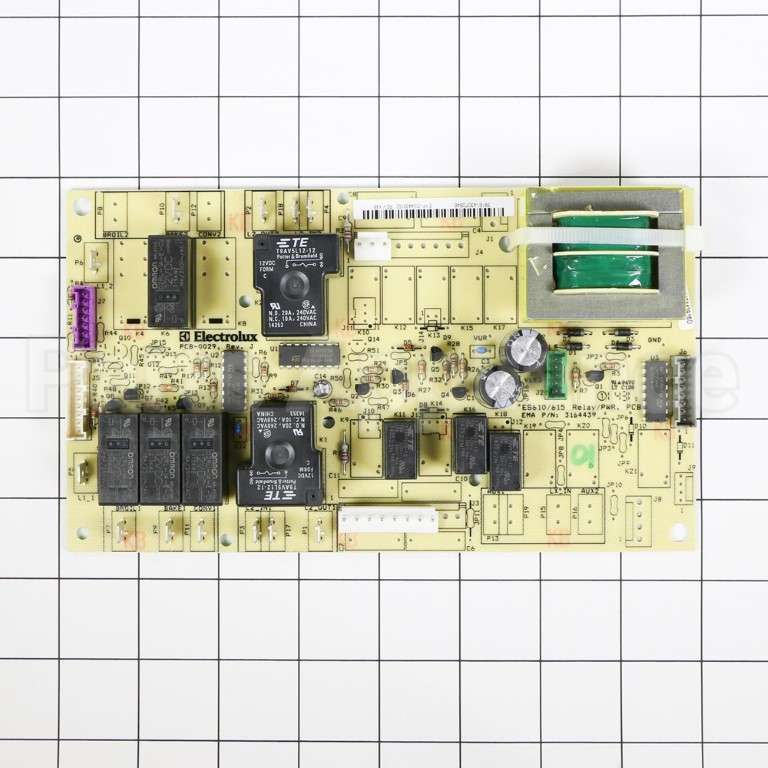 316443916 Frigidaire Board