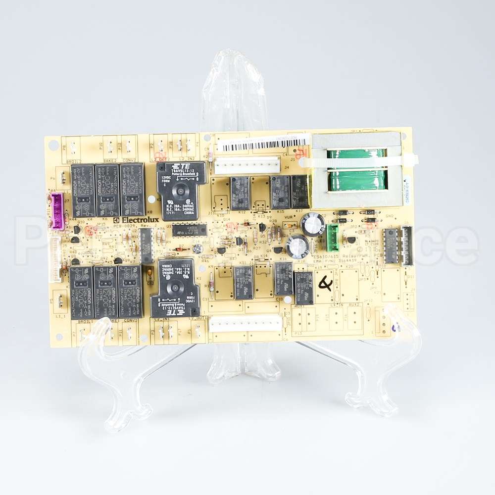 316443926 Frigidaire Board