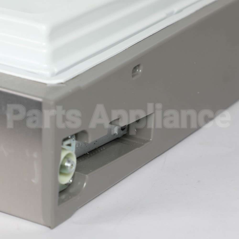 5304530763 Frigidaire Door Assembly