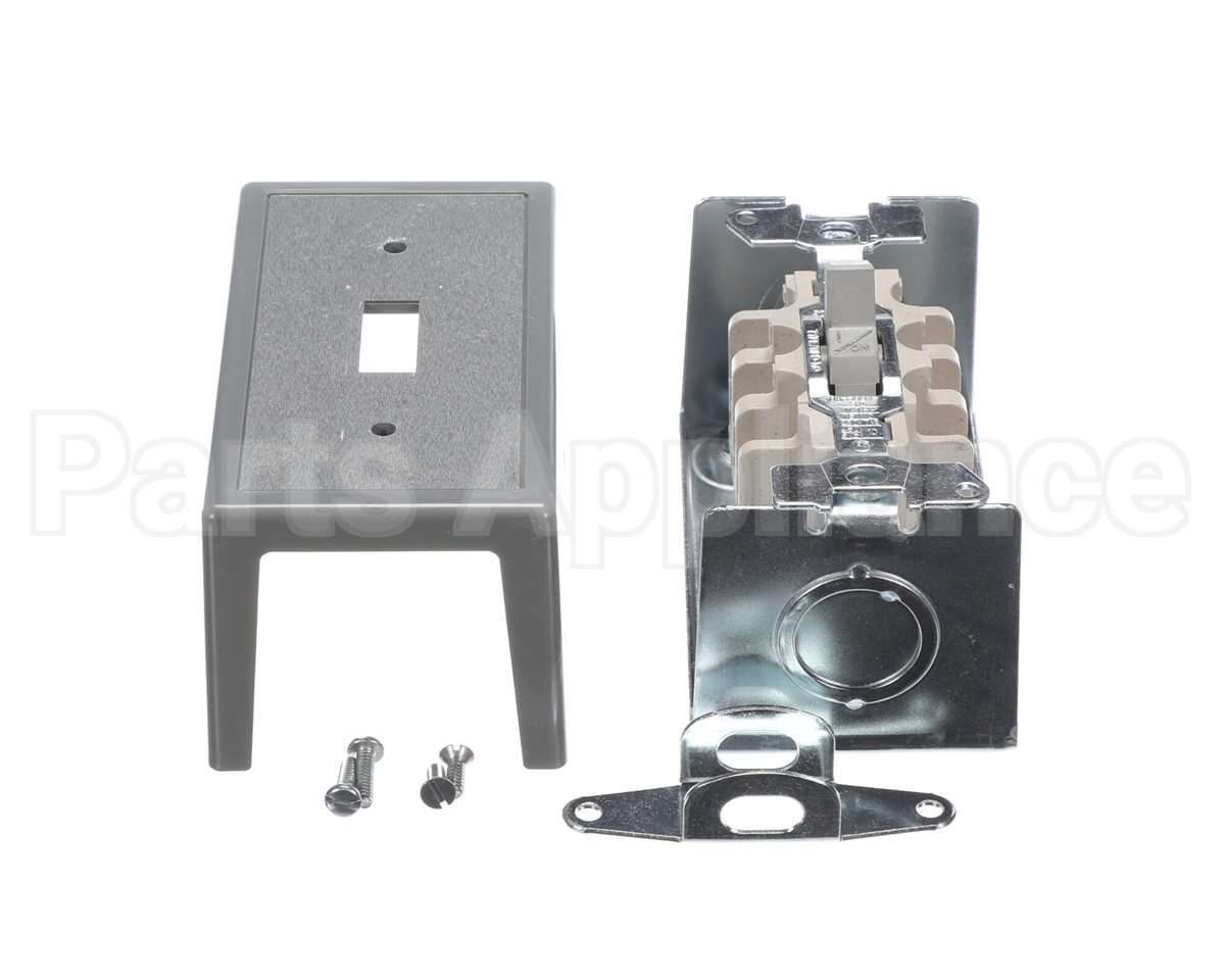 58K66 Lennox Manual Motor Switch, 30A, 600Vac/230Vdc,