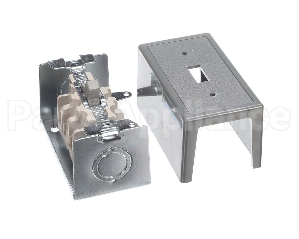 58K66 Lennox Manual Motor Switch, 30A, 600Vac/230Vdc,