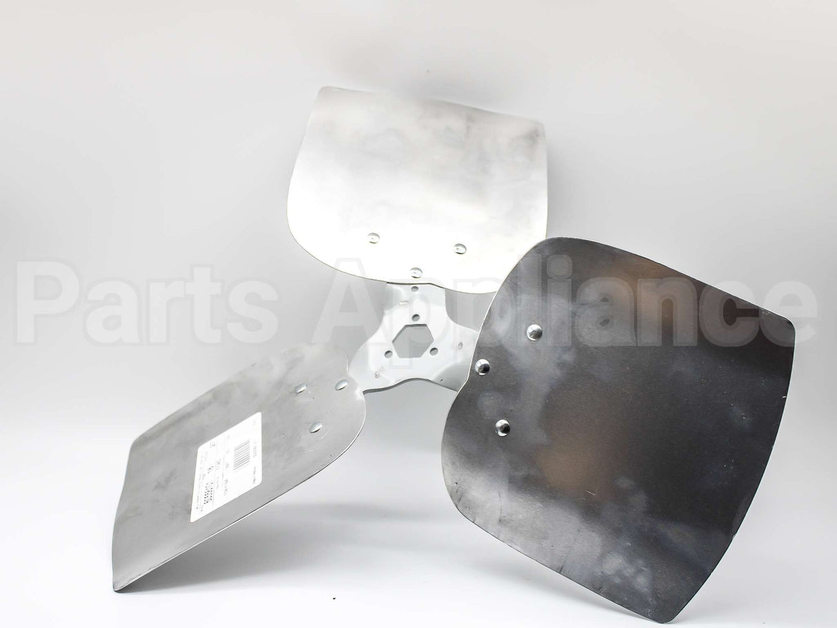 60556101 Lau 3Bld 18Dia 27Deg Cw Fan Blade