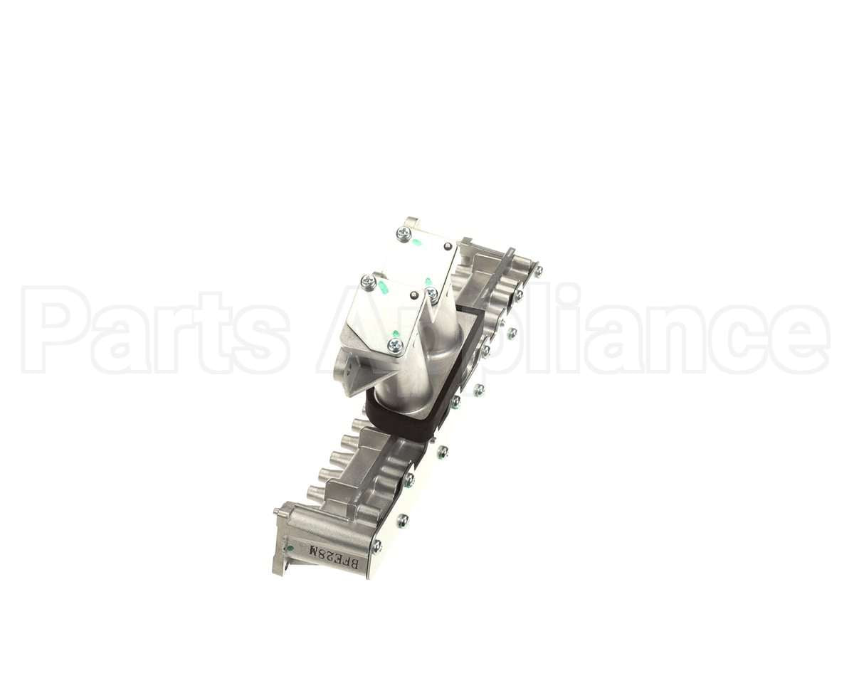 CU195-200-B Rinnai Manifold Assembly (104) 2424Wc