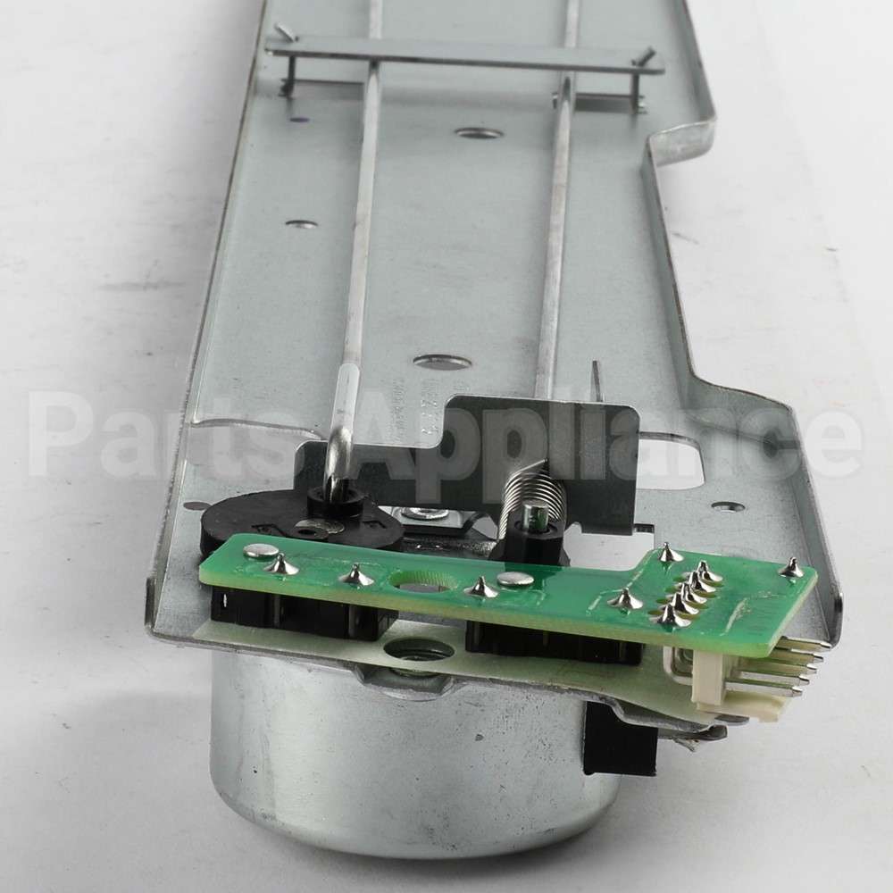 W11166856 Whirlpool Latch-Door