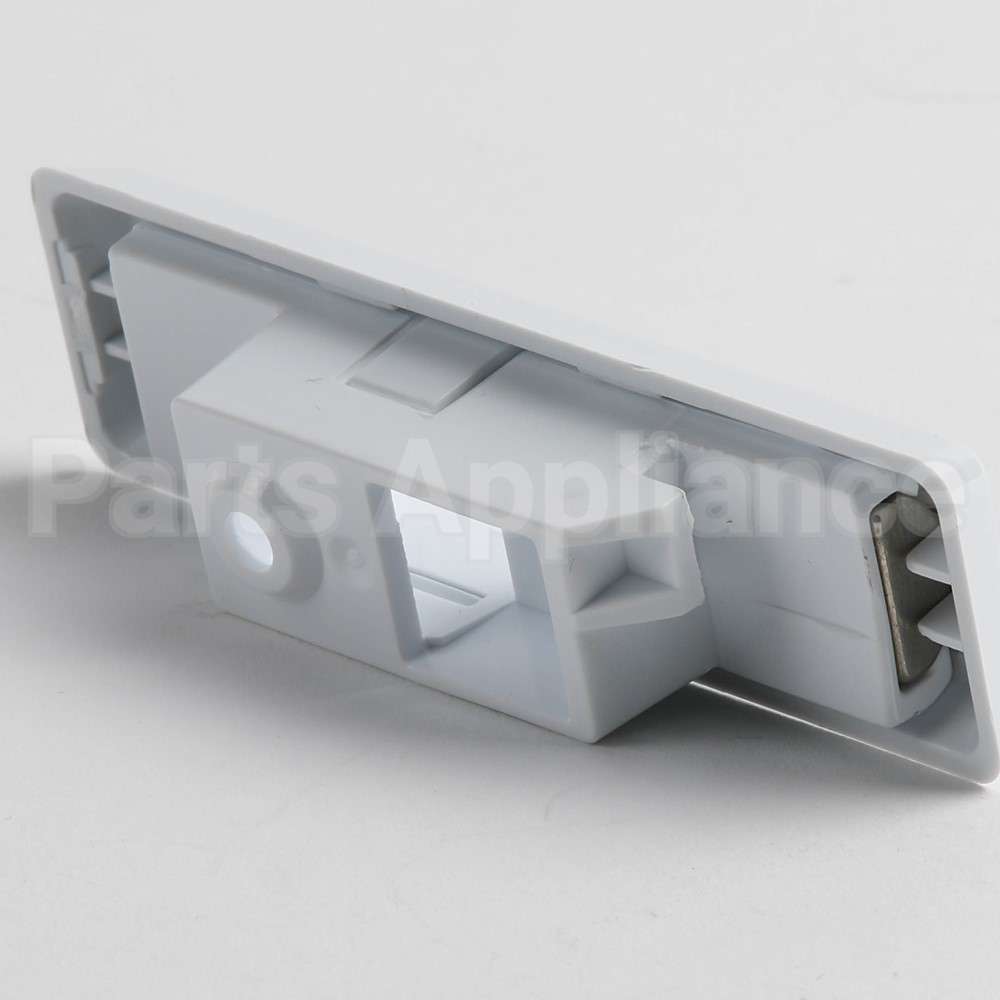 WR02X31987 GE Outer Door In Door Magnet Catch