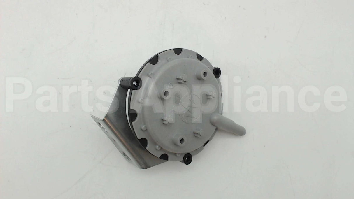 0130F00505 Amana-Goodman -0.70"Wc Spst Pressure Switch