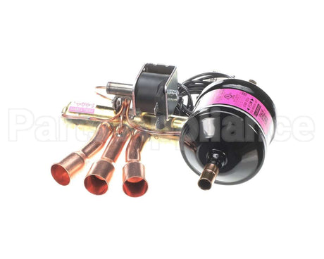 0151R00068S Amana-Goodman Reversing Valve W/24V Coil
