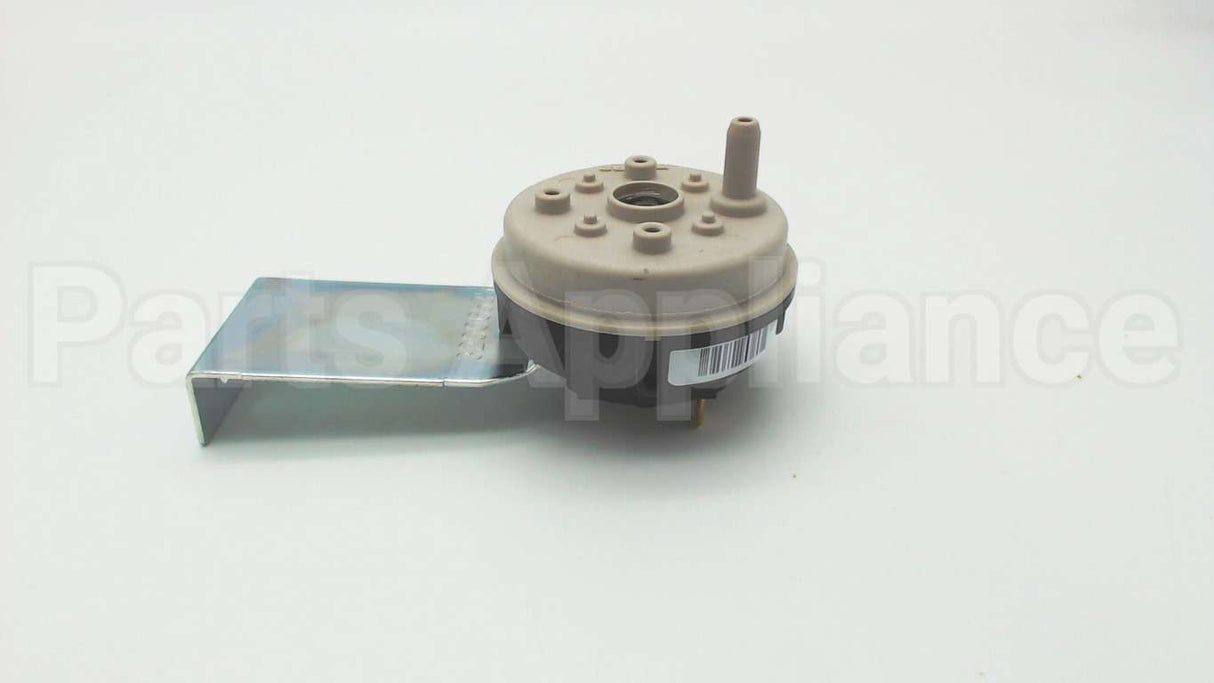 42-24195-03 Rheem-Ruud .40"Wc Press Sw, Drain