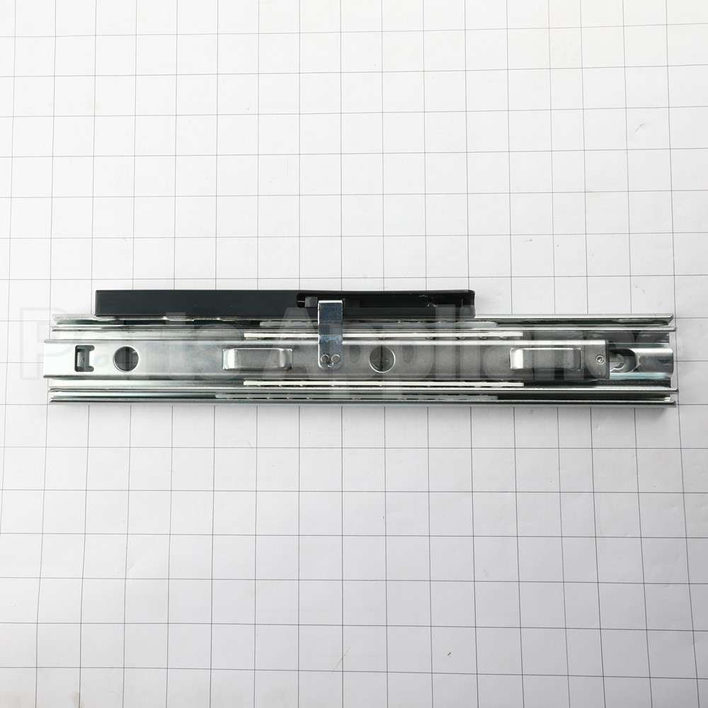 12048721 Bosch Rail
