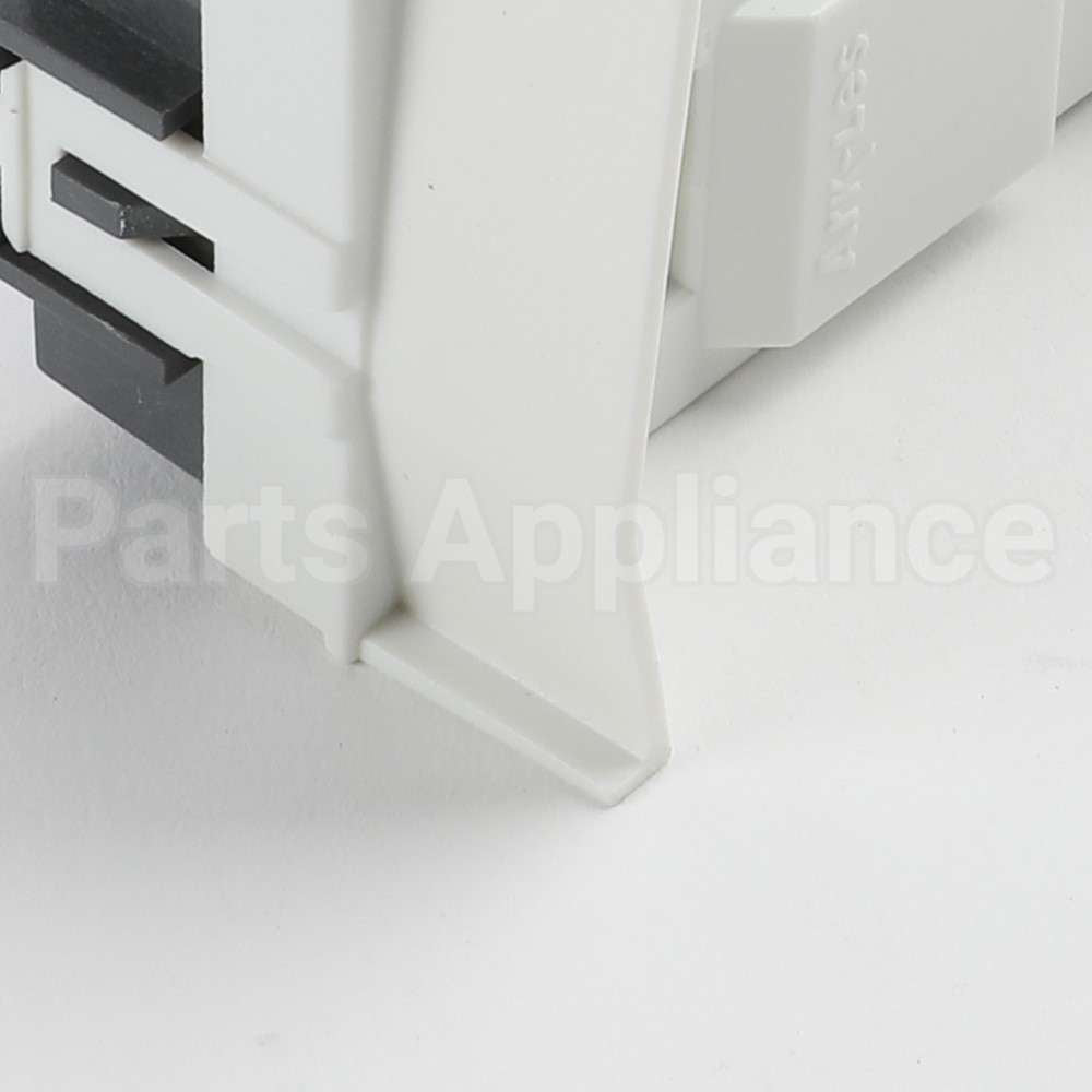 137431200 Frigidaire Lock