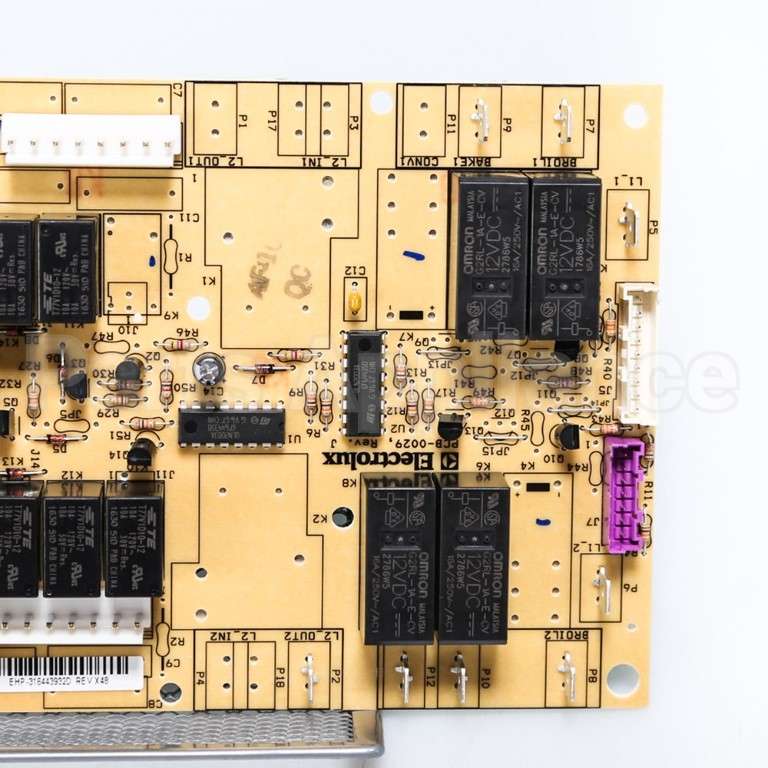 316443932 Frigidaire Board