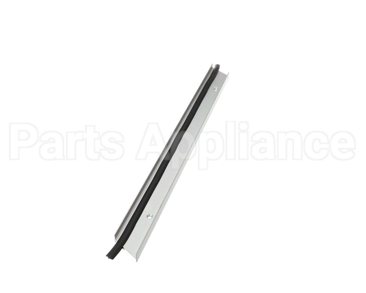 40204.0000 Giles Track Right Door Jam Ghm