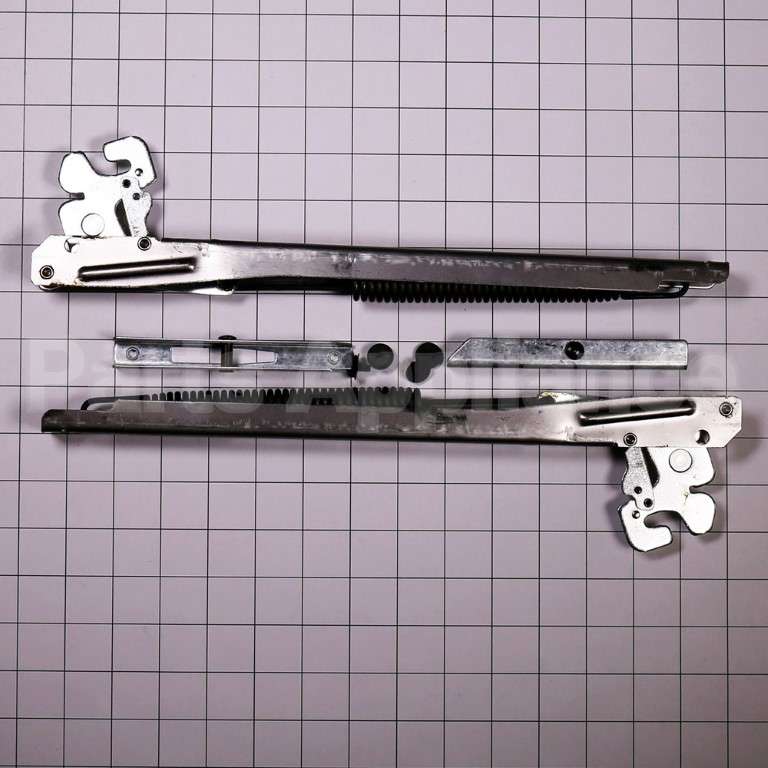 5304445529 Frigidaire Hinge Kit