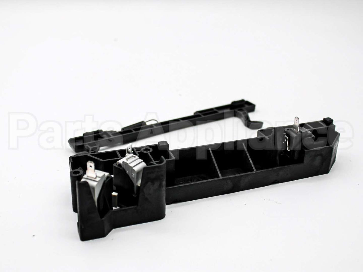 5304522899 Frigidaire Latch