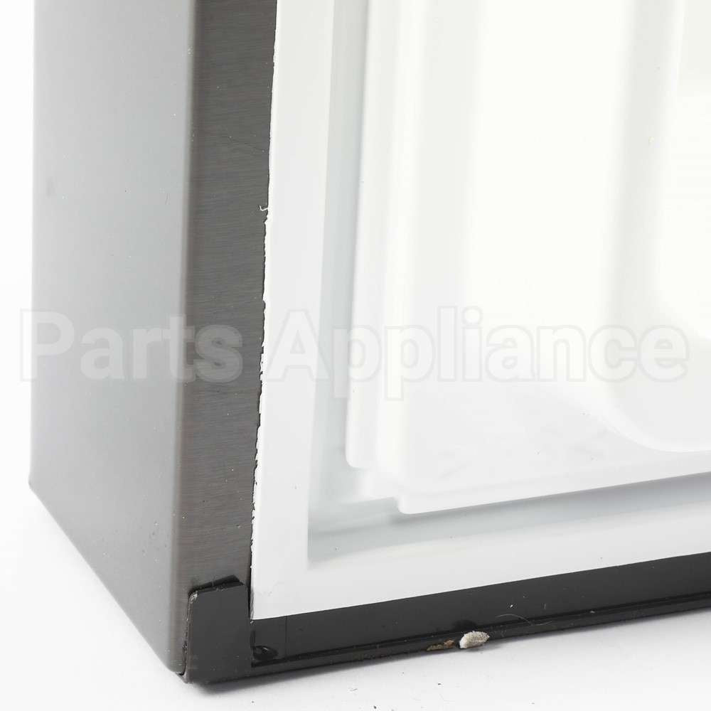 5304529596 Frigidaire Door Assembly