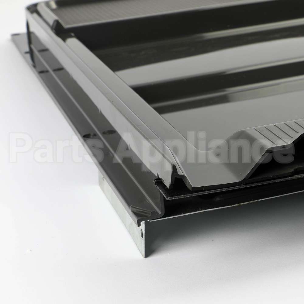 5304532799 Frigidaire Liner Assembly