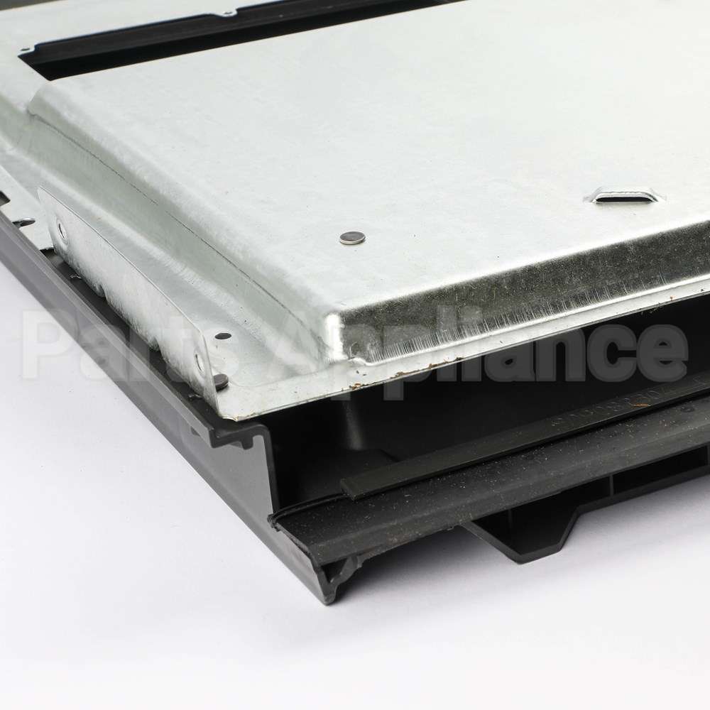 5304532799 Frigidaire Liner Assembly