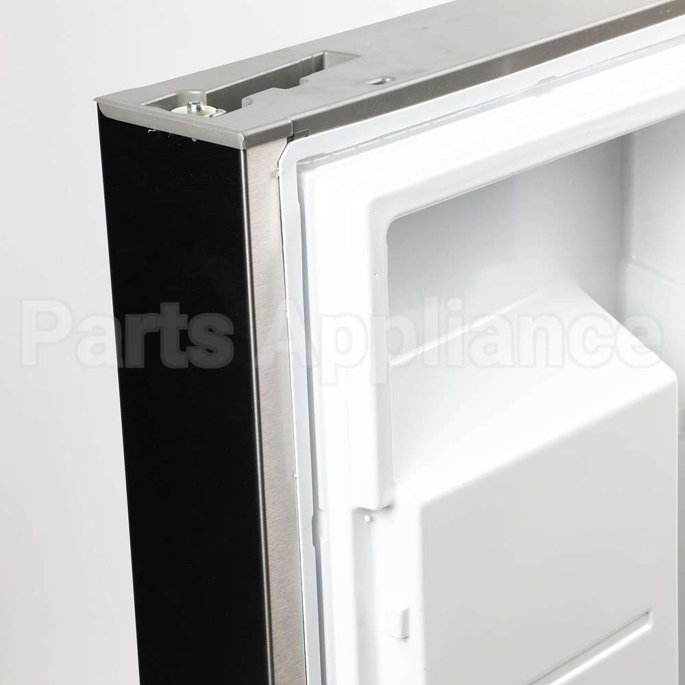 5304533070 Frigidaire Door Assembly