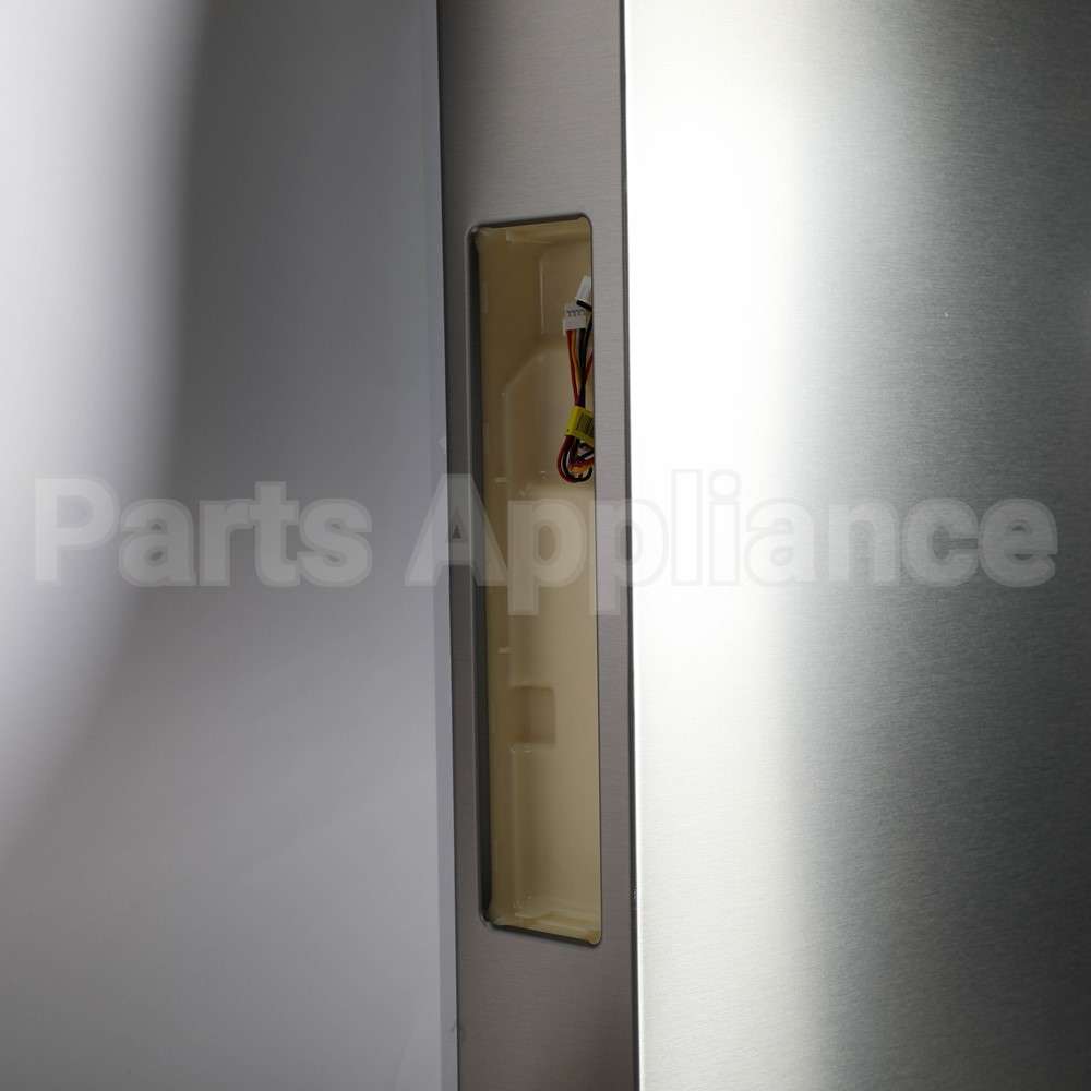 5304533072 Frigidaire Door Assembly