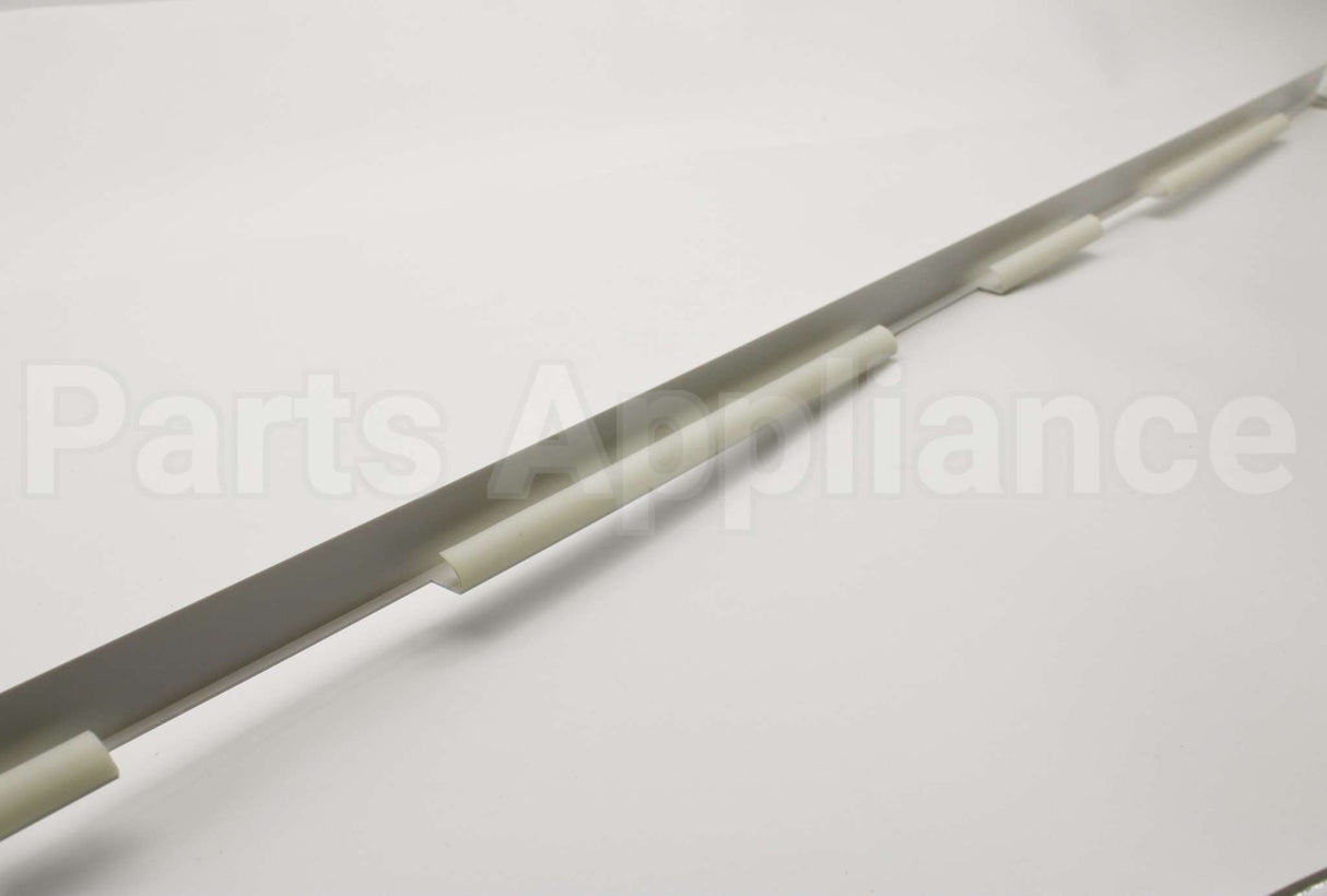 845735P Fisher Paykel Trim Side Door Pc