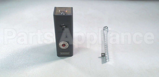 L4006H1004 Resideo 100-240 Strap-On Manual Reset