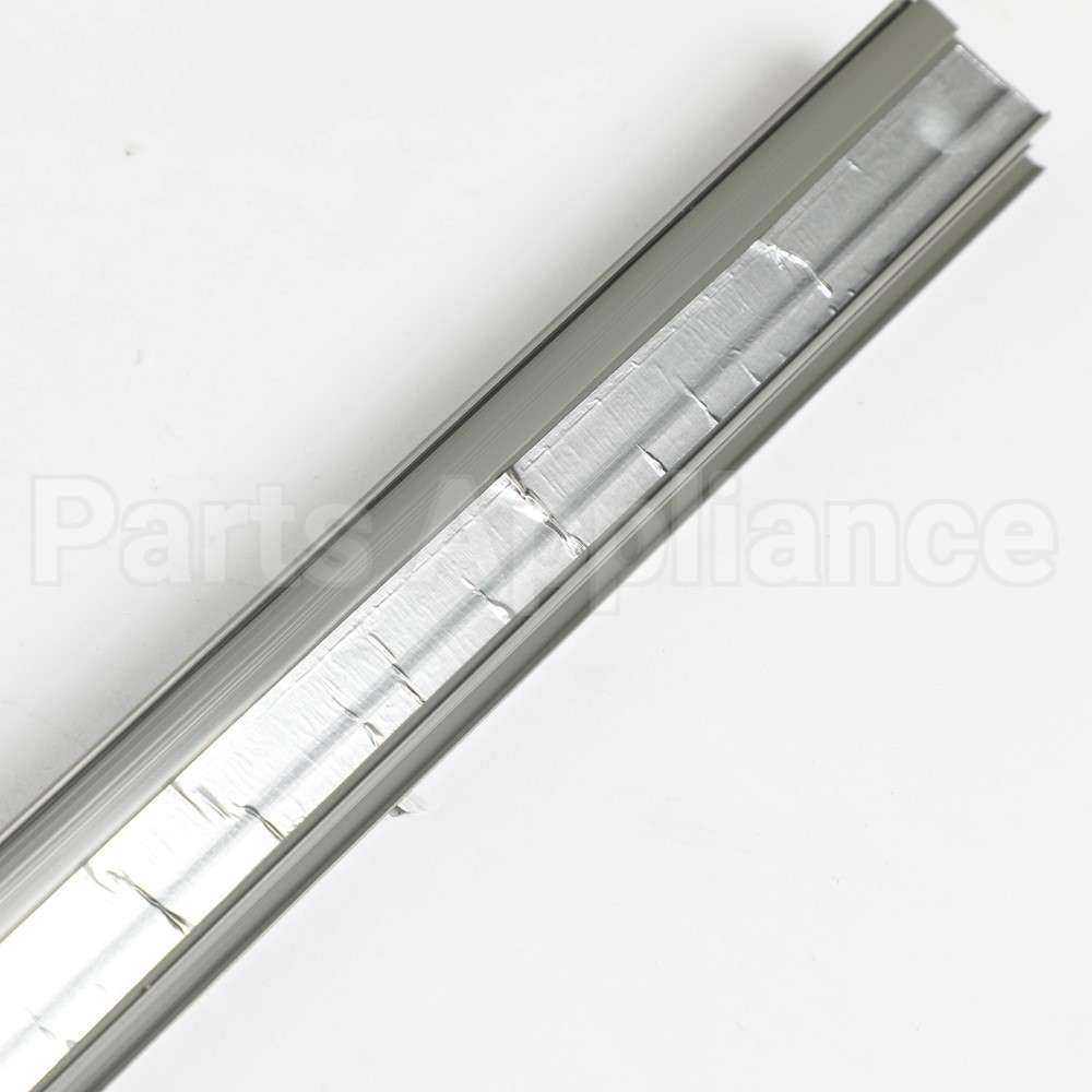 DA64-05215A Samsung Trim Door-Right;Brr9000M,Abs,Xm-0900,Vf