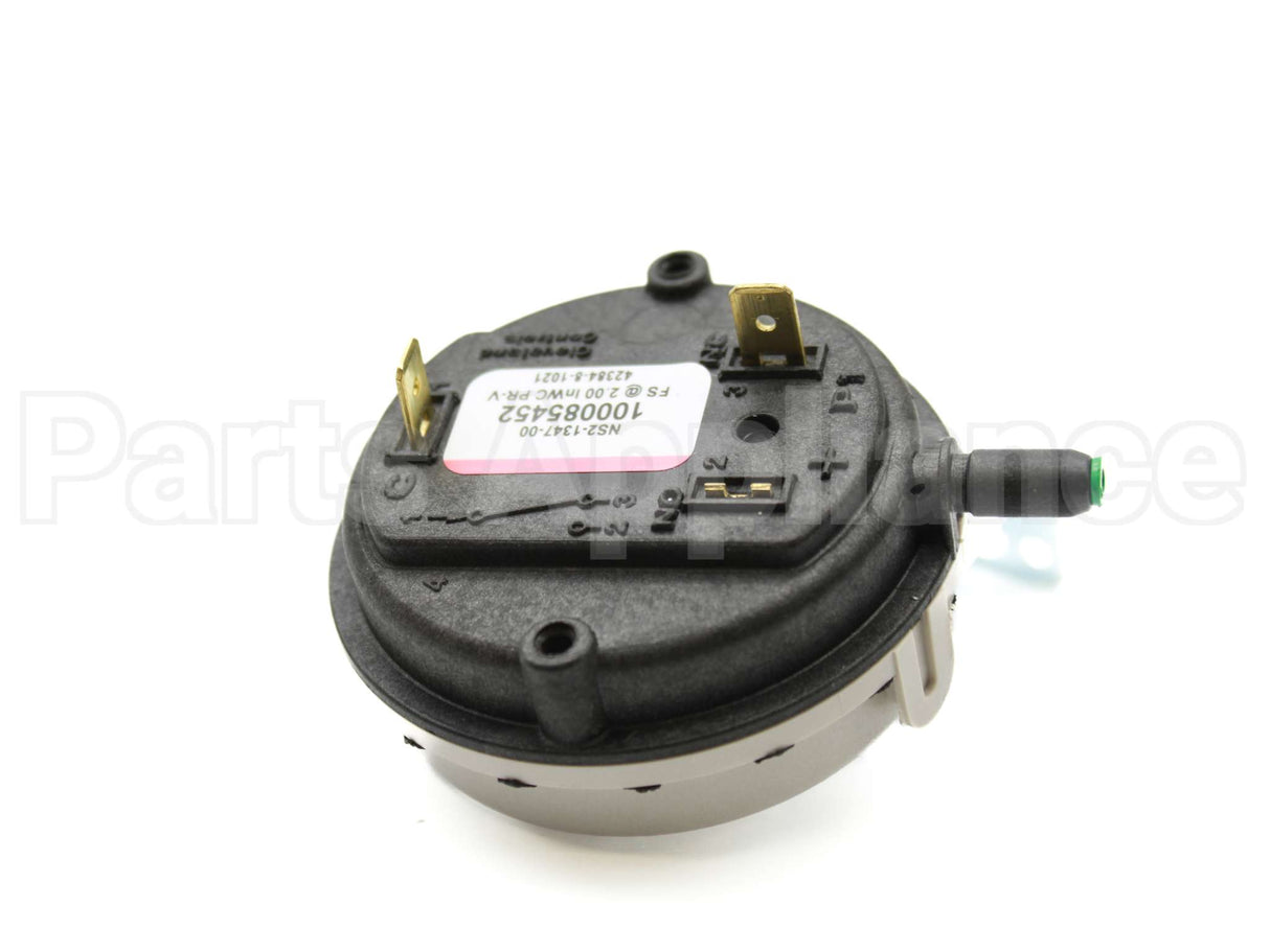 NS2-1347-00 Cleveland Controls Pressure Switch