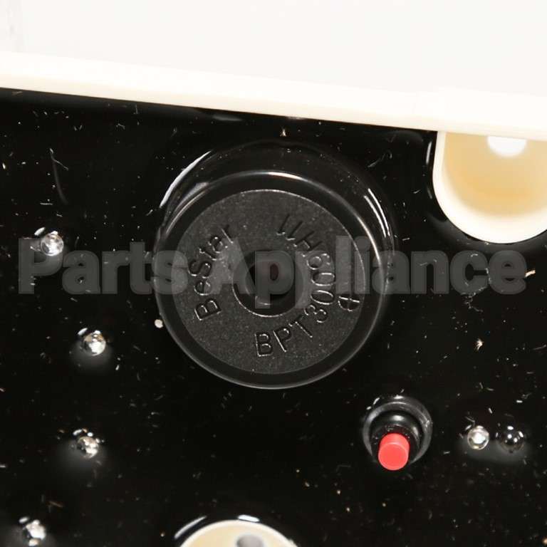 W10604642 Whirlpool Includes 1Brd W/Frame & Knob