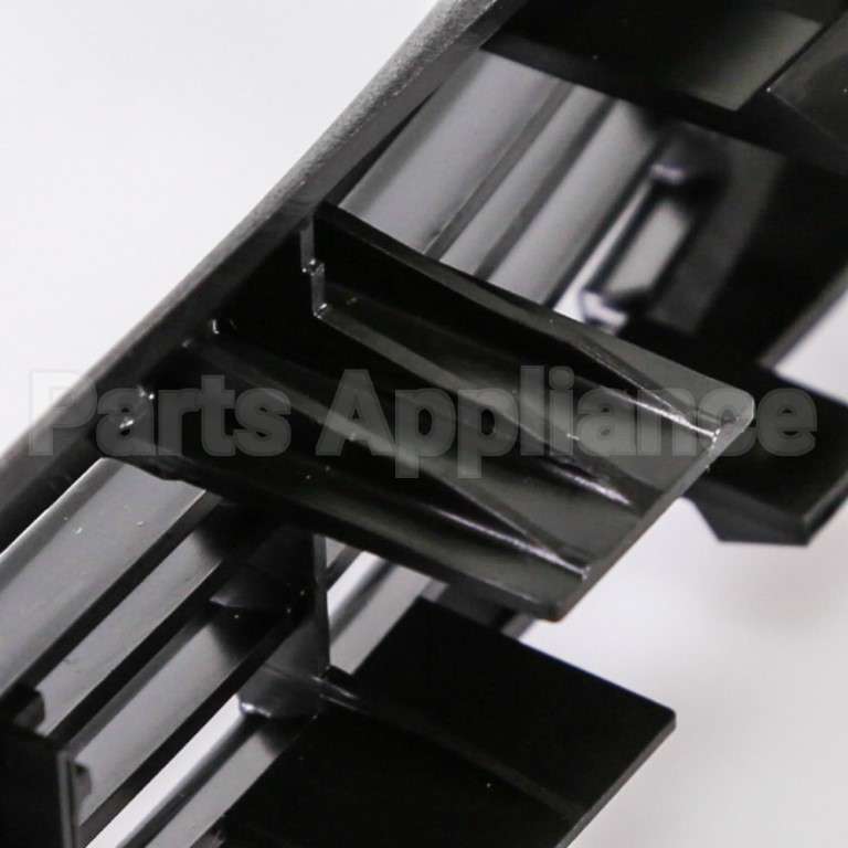 WP67006687 Whirlpool Grille-Frt