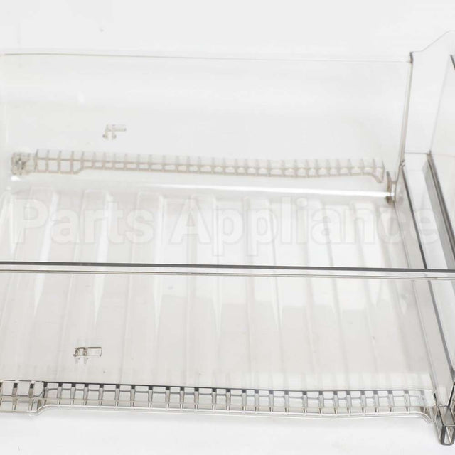 WR32X31955 GE Tinted Vegetable Pan